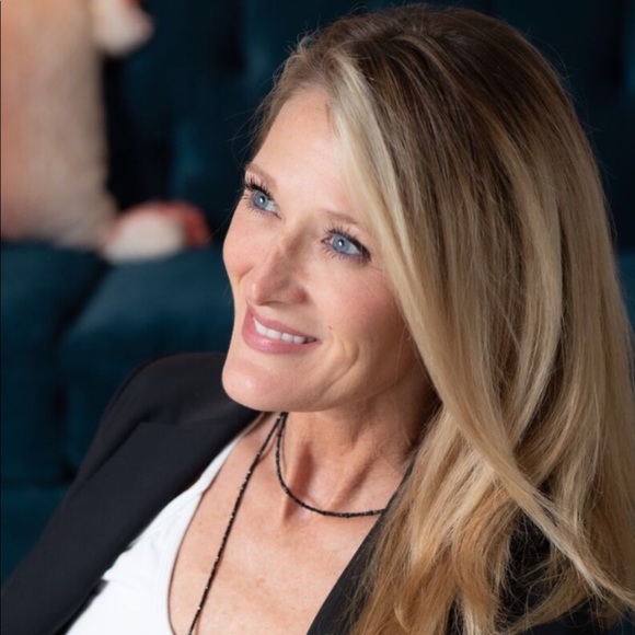 Meet your Posher, Stacey - Picture 1 of 1